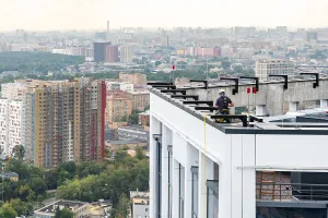 AVRORA на кронштейнах