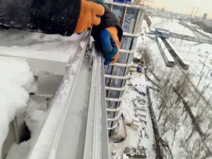Монтаж анкерных линий для обслуживания фасада