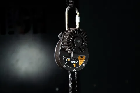 Устройство для спуска, модель OMEGA 1, арт. HS-OMG1 (длина стропа от 10 до 200 м.) от HIGH SAFETY
